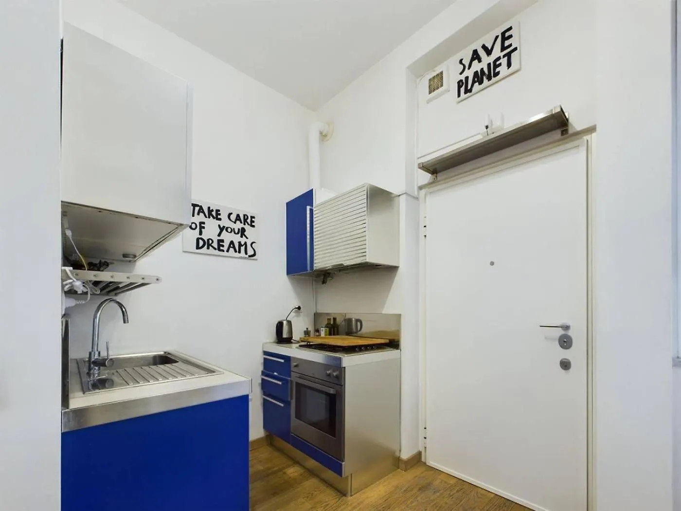 Melzo 8 - Bilocale Porta Venezia Apartment Milan 0*,